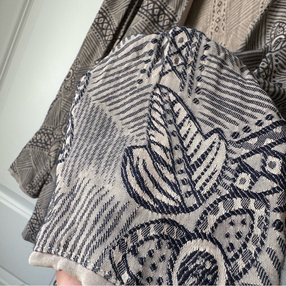 ✨ Boho Artisan Vintage Blazer ✨ - Picture 6 of 7